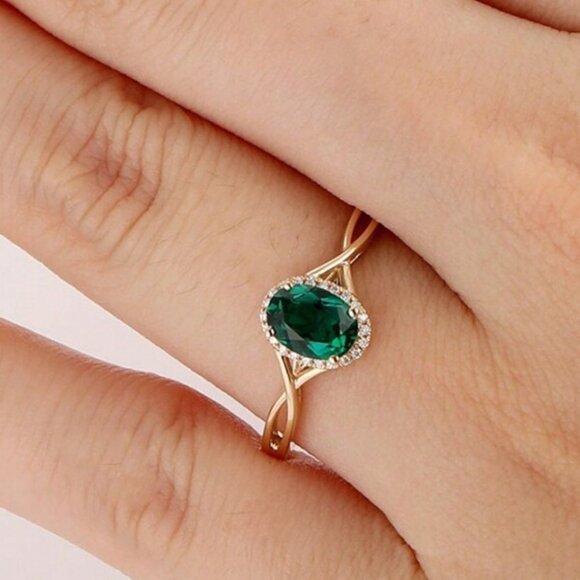 18K Gold Filled Emerald Green Oval Halo Twist Ring Size 7 - Picture 1 of 5